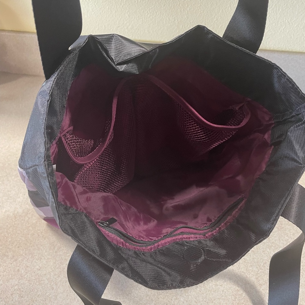 Nike Bag Womens Purple Black Training Purse Fitness Gym Tote Polyester EUC - Picture 4 of 5